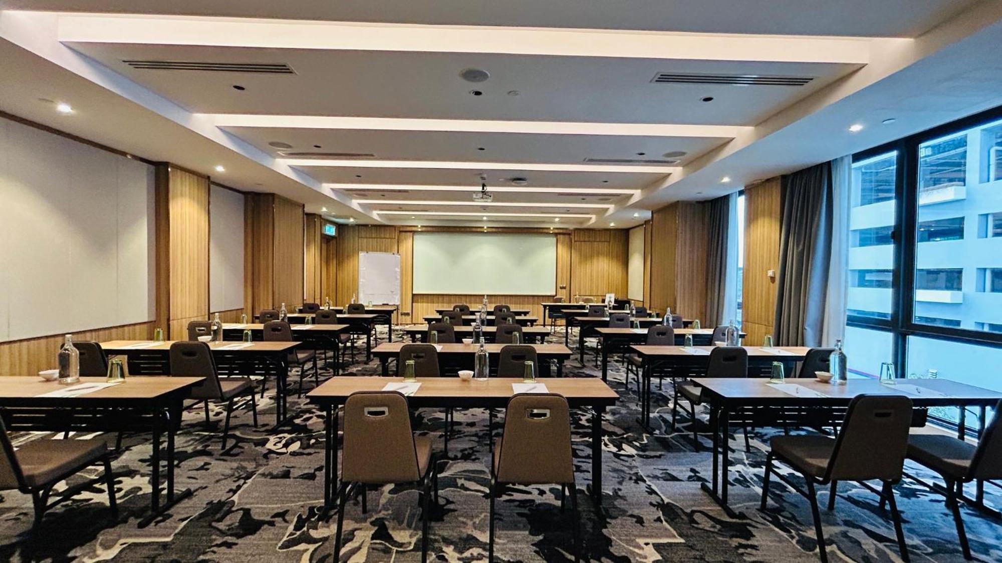 Holiday Inn Sepang - Airport Eksteriør billede